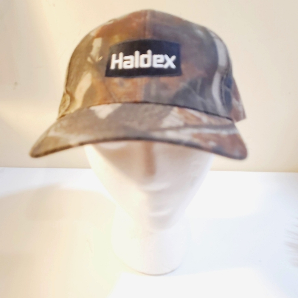 Realtree Hardwoods Haldex men's camu baseball hat one size